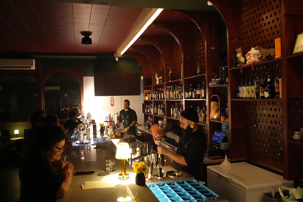 Bar Shot Far