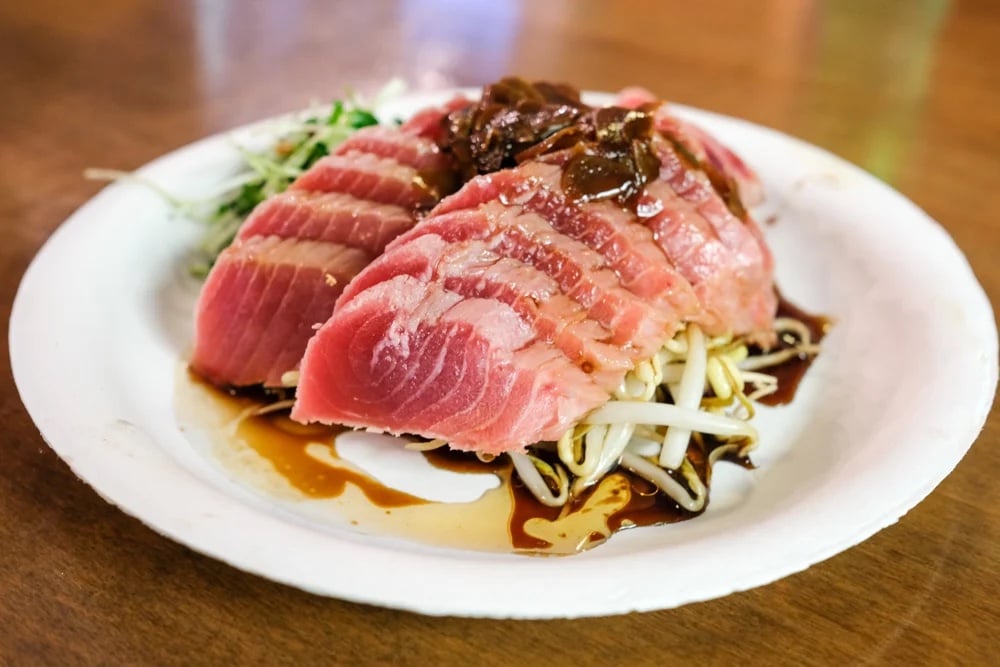slices of seared Ahi Tataki at Ethel's Grill
