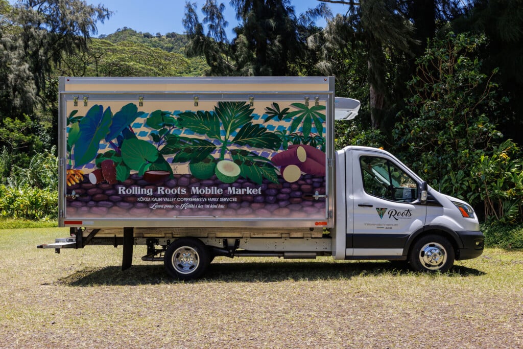 Hn2409 Ay Rolling Roots Mobile Market 7308