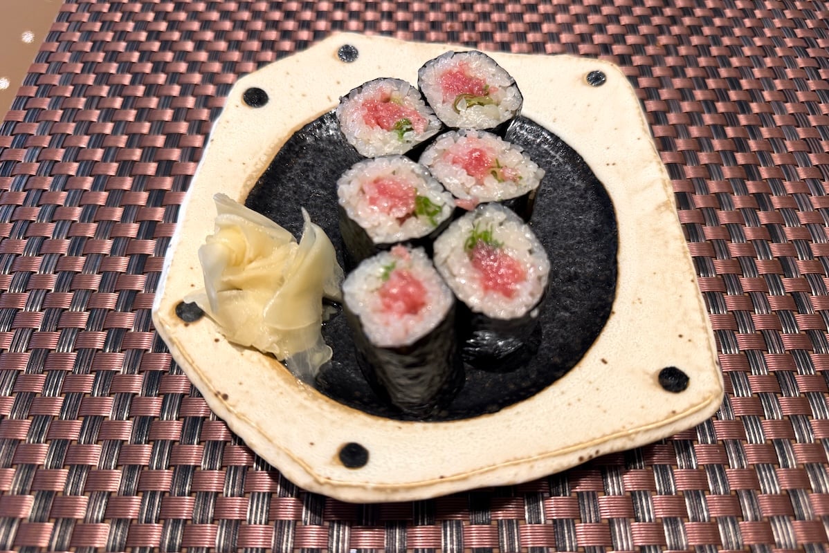 Fatty tuna & green onion roll at Yohei Sushi Kahala