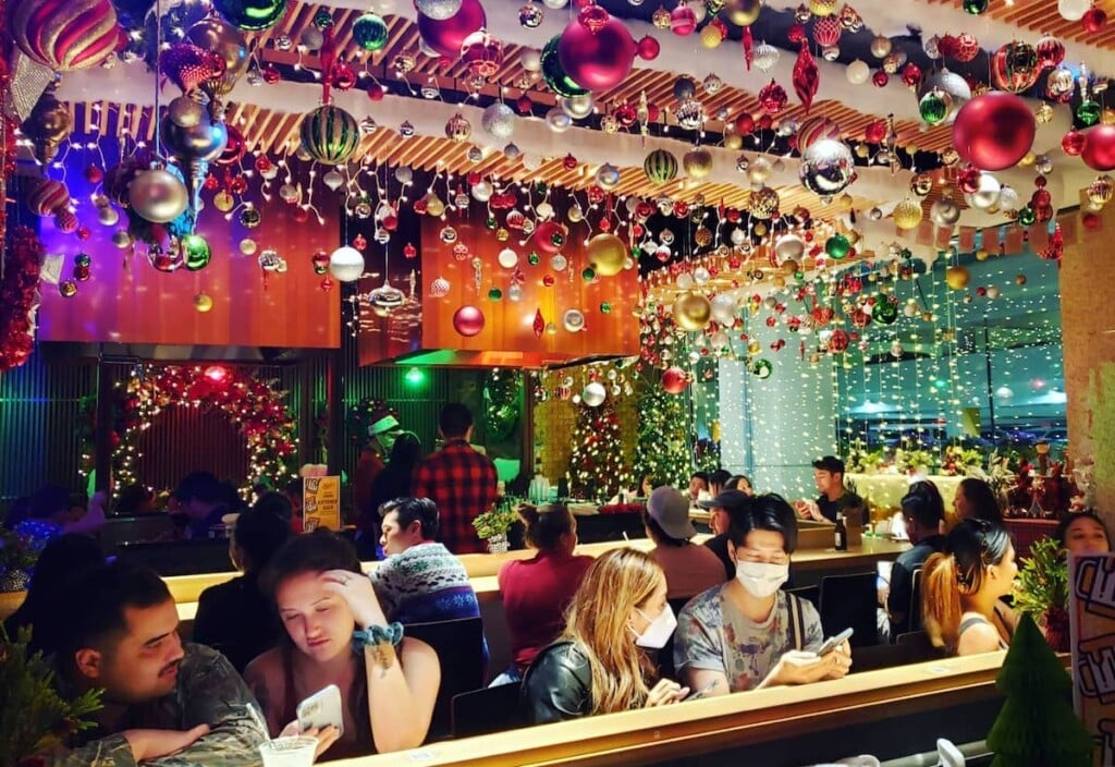 christmas decorations at one of honolulu's holiday bars