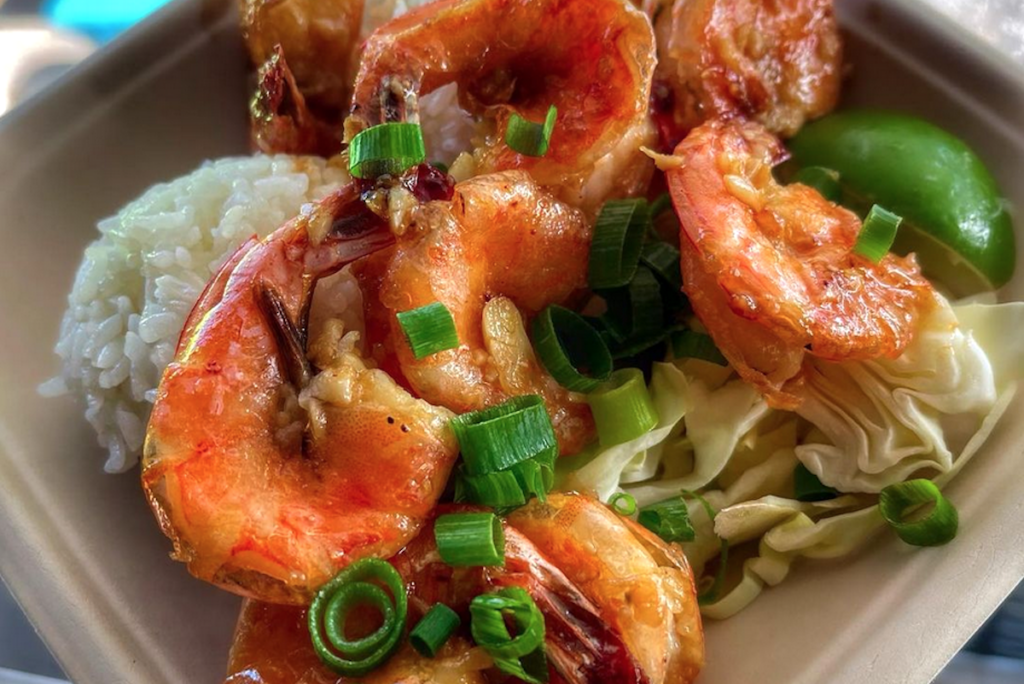 shrimp in their shells with white rice